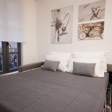 Apartamento Nuevo Y De Lujo En Puerta Del Sol Madrid Buitenkant foto