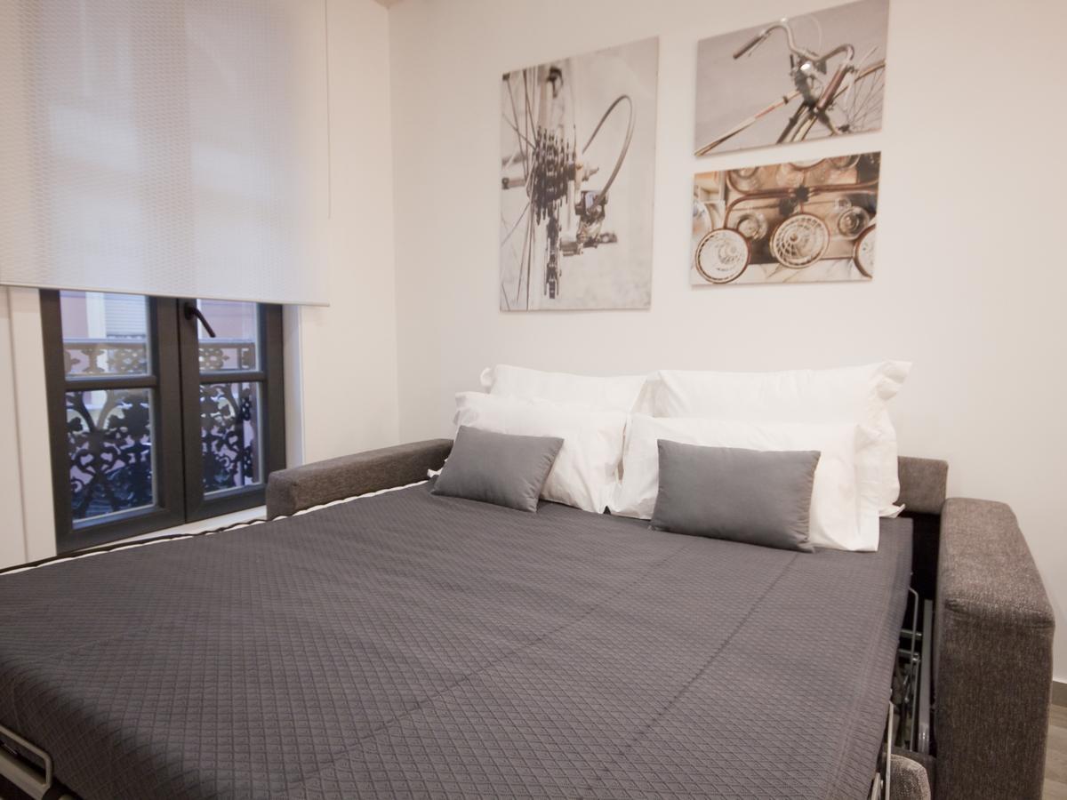 Apartamento Nuevo Y De Lujo En Puerta Del Sol Madrid Buitenkant foto