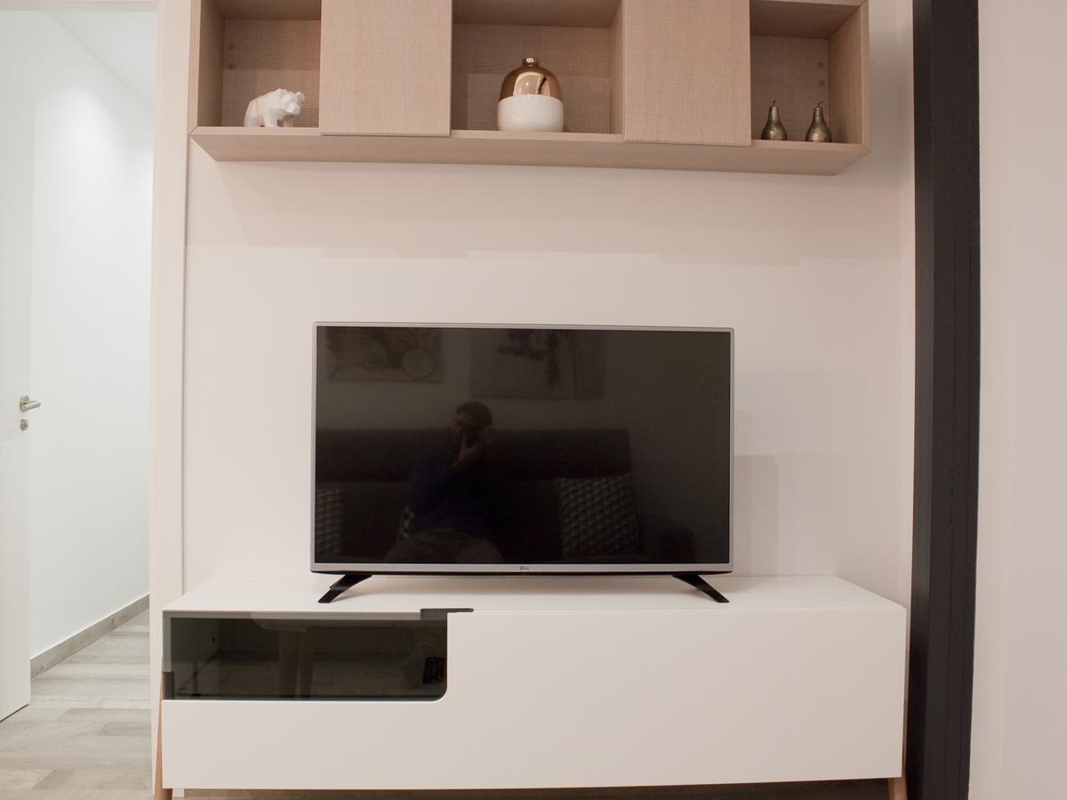 Apartamento Nuevo Y De Lujo En Puerta Del Sol Madrid Buitenkant foto